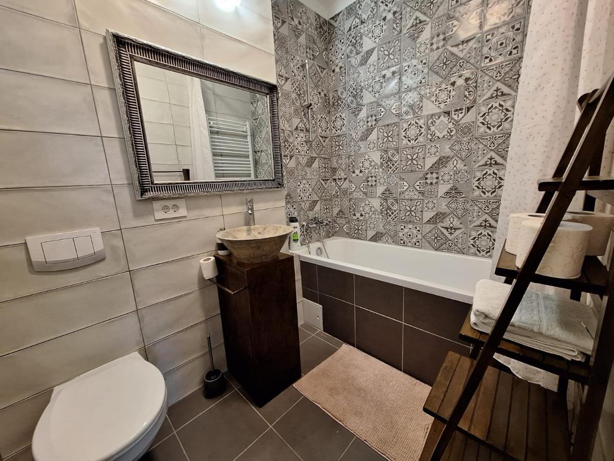 Mirvana Apartments Metheor Executive Suite Τιμισοάρα Εξωτερικό φωτογραφία