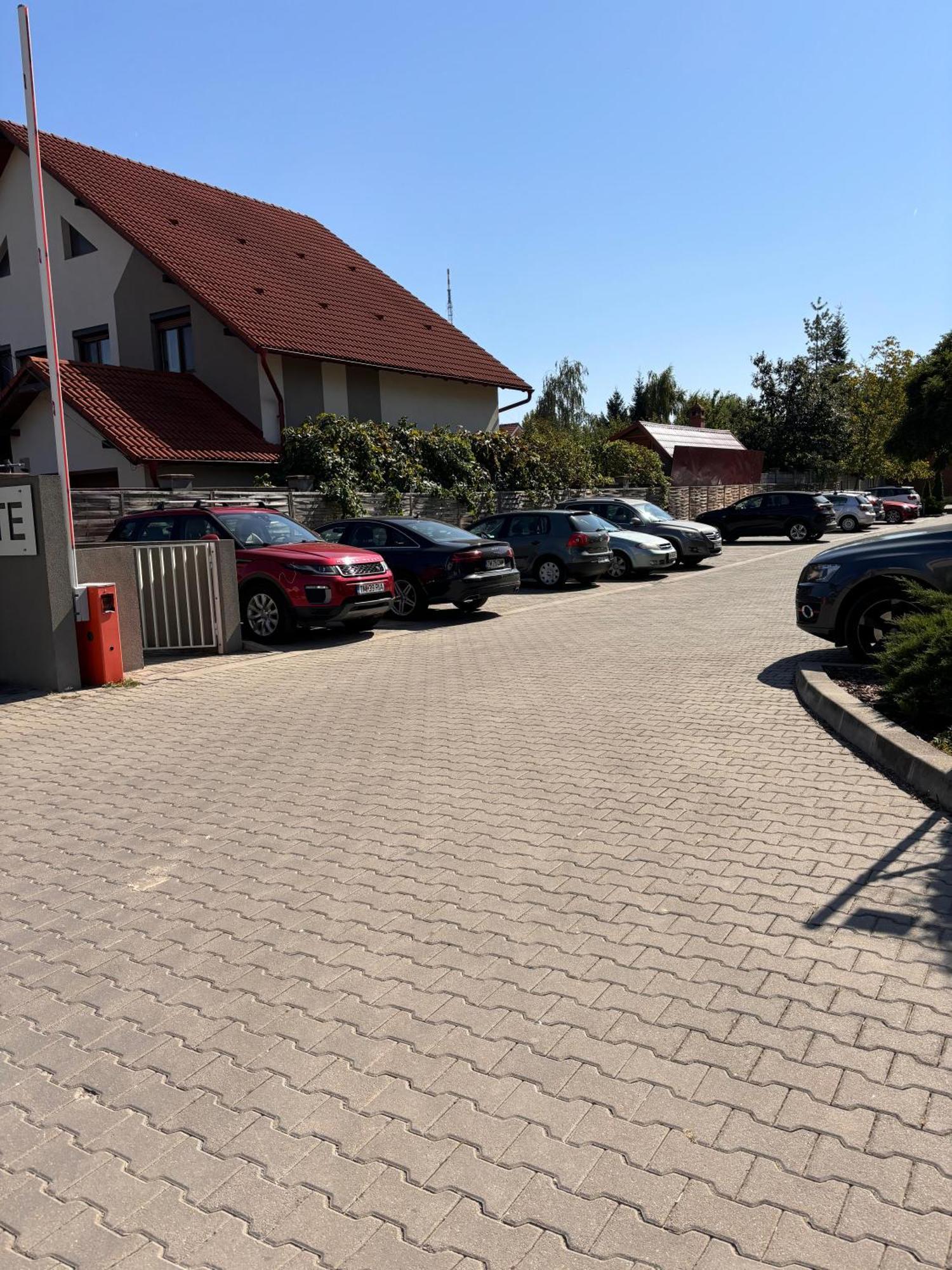 Mirvana Apartments Metheor Executive Suite Τιμισοάρα Εξωτερικό φωτογραφία